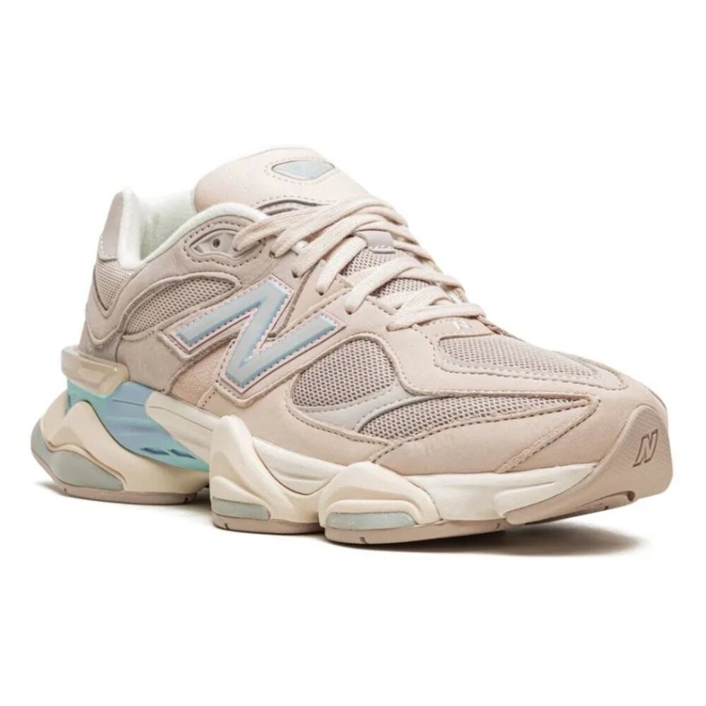 New Balance 9060 | Men Size 7.5/Women Size 9